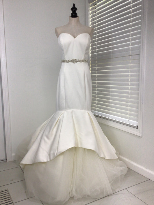 Justin Alexander Mermaid Wedding Gown Size 16